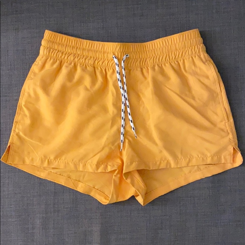Swim shorts in yellow super short length